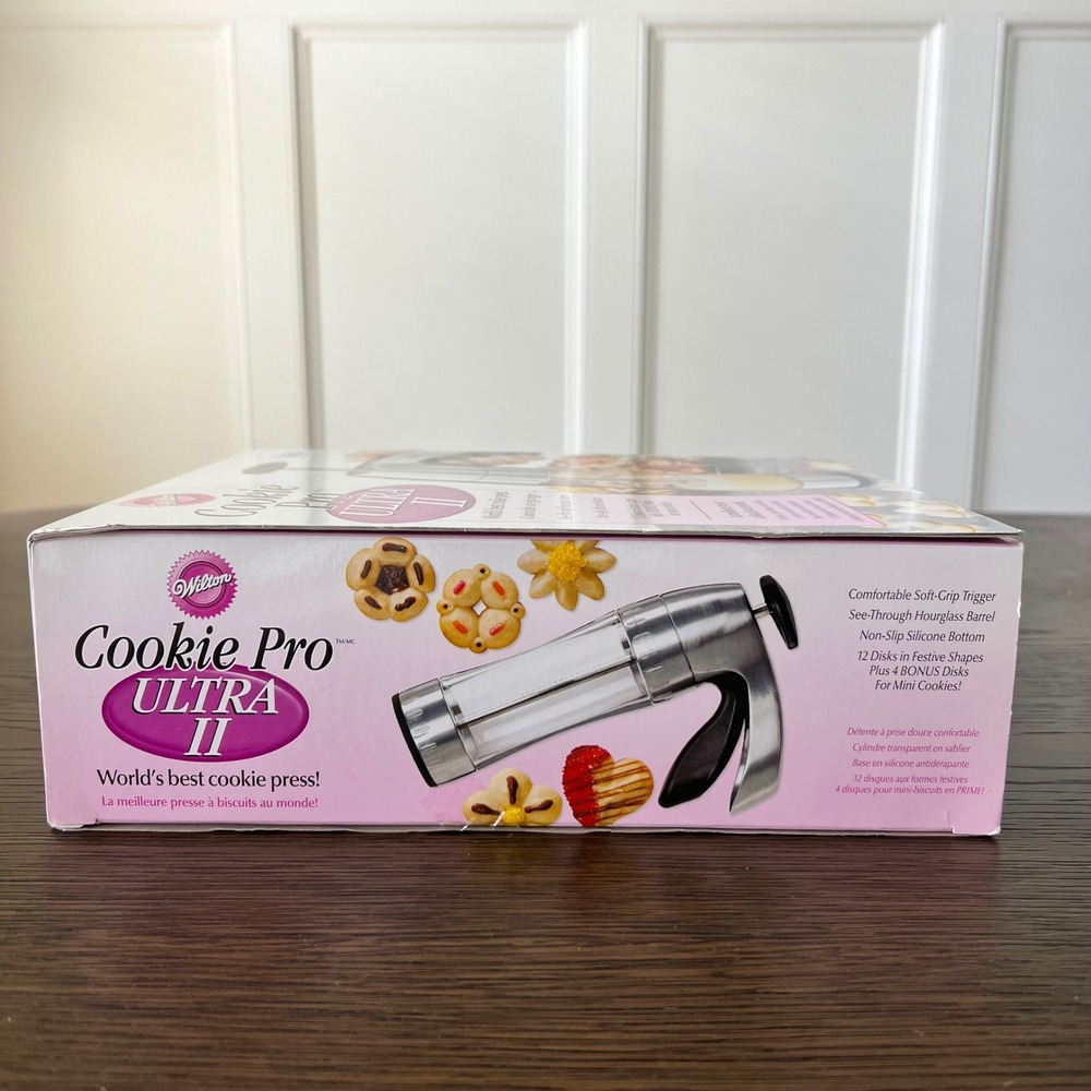 Vintage Wilton Cookie Pro Ultra II Cookie Press Set 16 Disks Easy Grip NEW - Picture 7 of 7